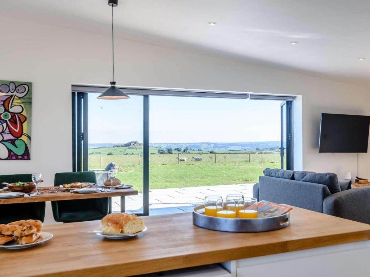 2-Bed Modern Bungalow - Outstanding Country Views Гаррогейт Екстер'єр фото