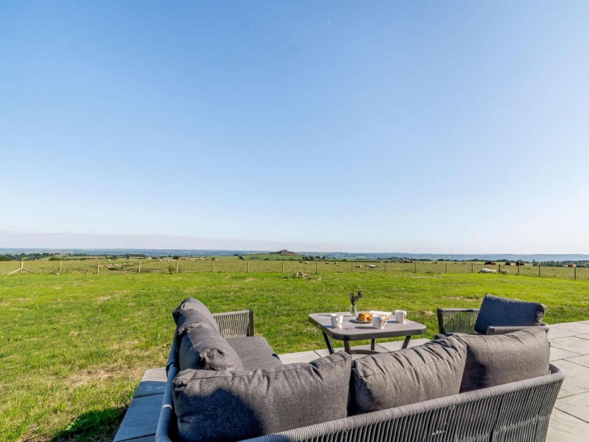 2-Bed Modern Bungalow - Outstanding Country Views Гаррогейт Екстер'єр фото